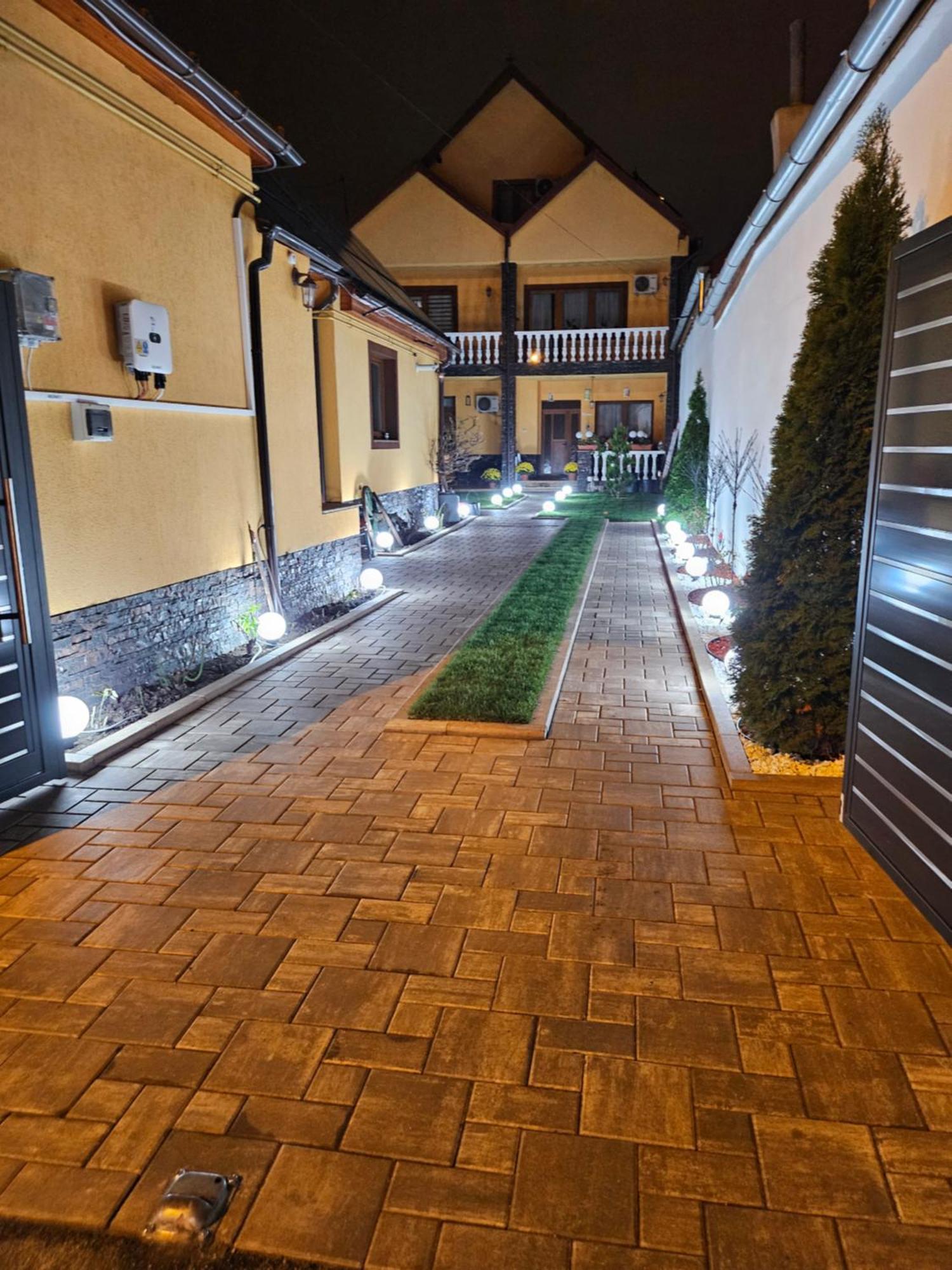 Cory'S House Apartment Sibiu Ngoại thất bức ảnh